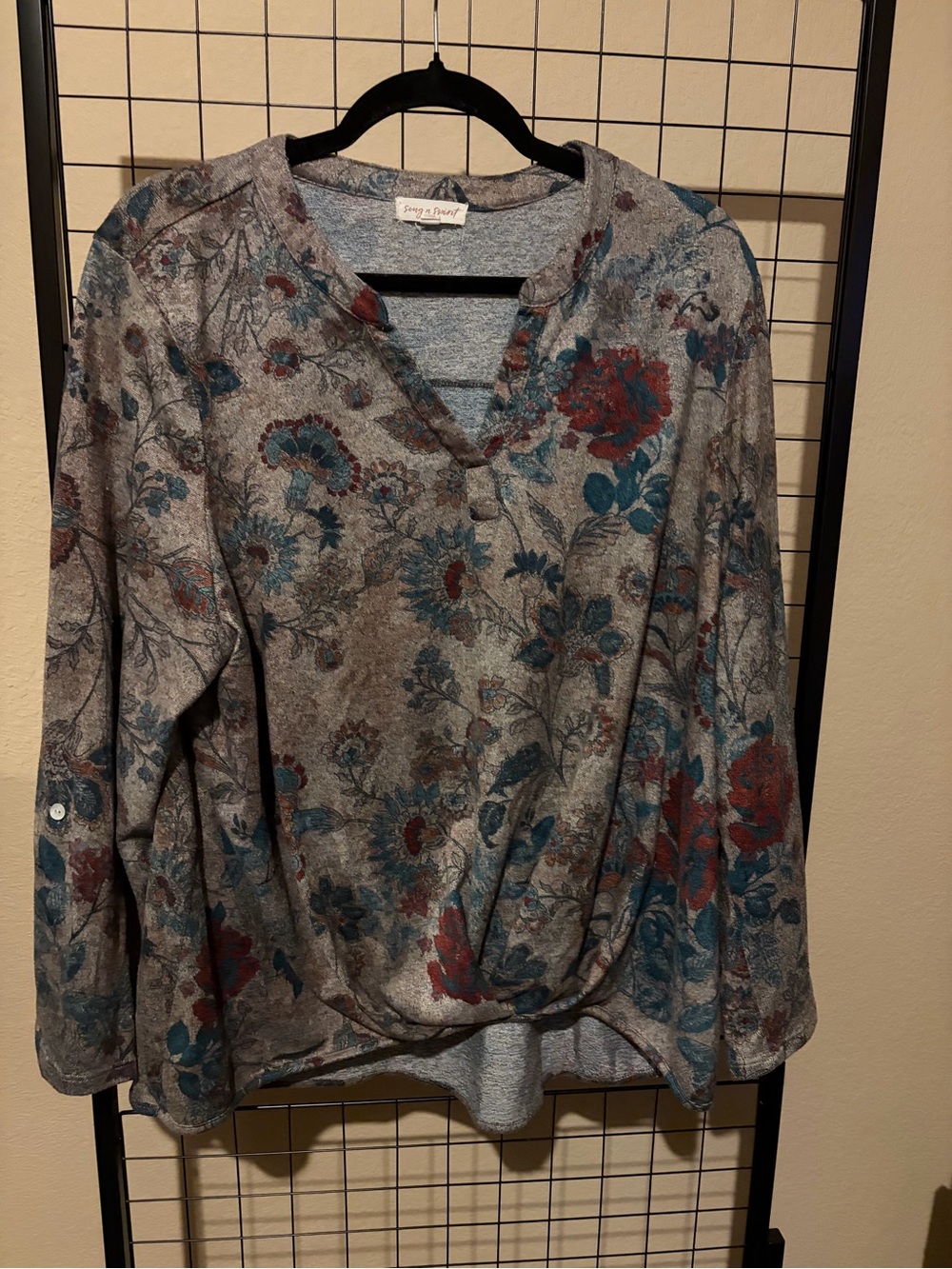 Song & Spirit Floral V-Neck Long Sleeve Top in Gray/Tan with Teal & Rust Accents